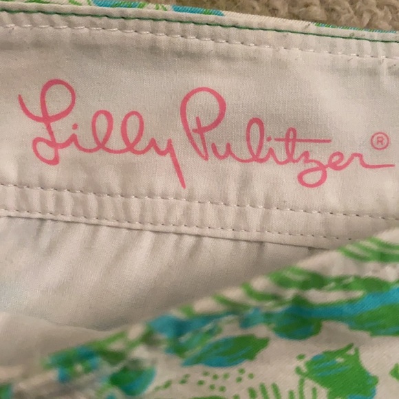 Lilly Pulitzer “It’s a Zoo” Callahan Limeade Shorts - 4 - Picture 10 of 14